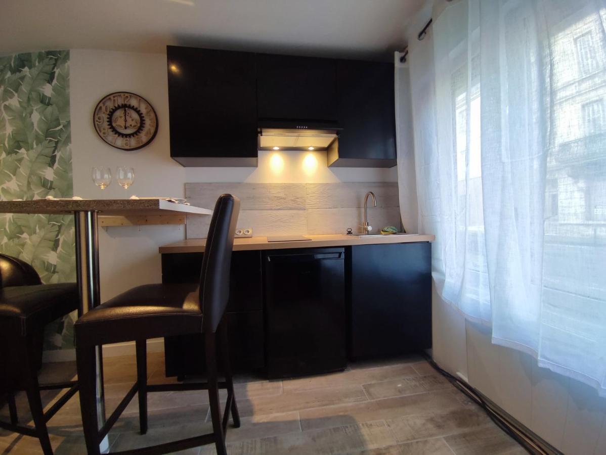 L'Escale Niortaise - Centre-Ville - 10Mn Gare - Wifi - Netflix المظهر الخارجي الصورة