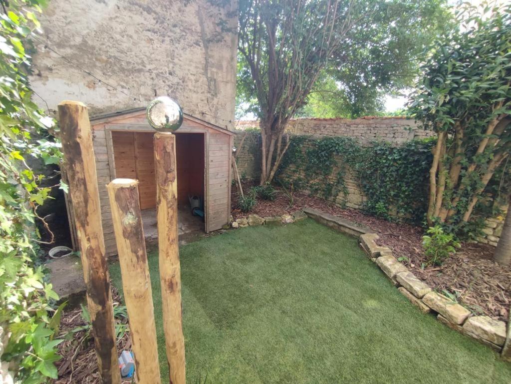 L'Escale Niortaise - Centre-Ville - 10Mn Gare - Wifi - Netflix المظهر الخارجي الصورة