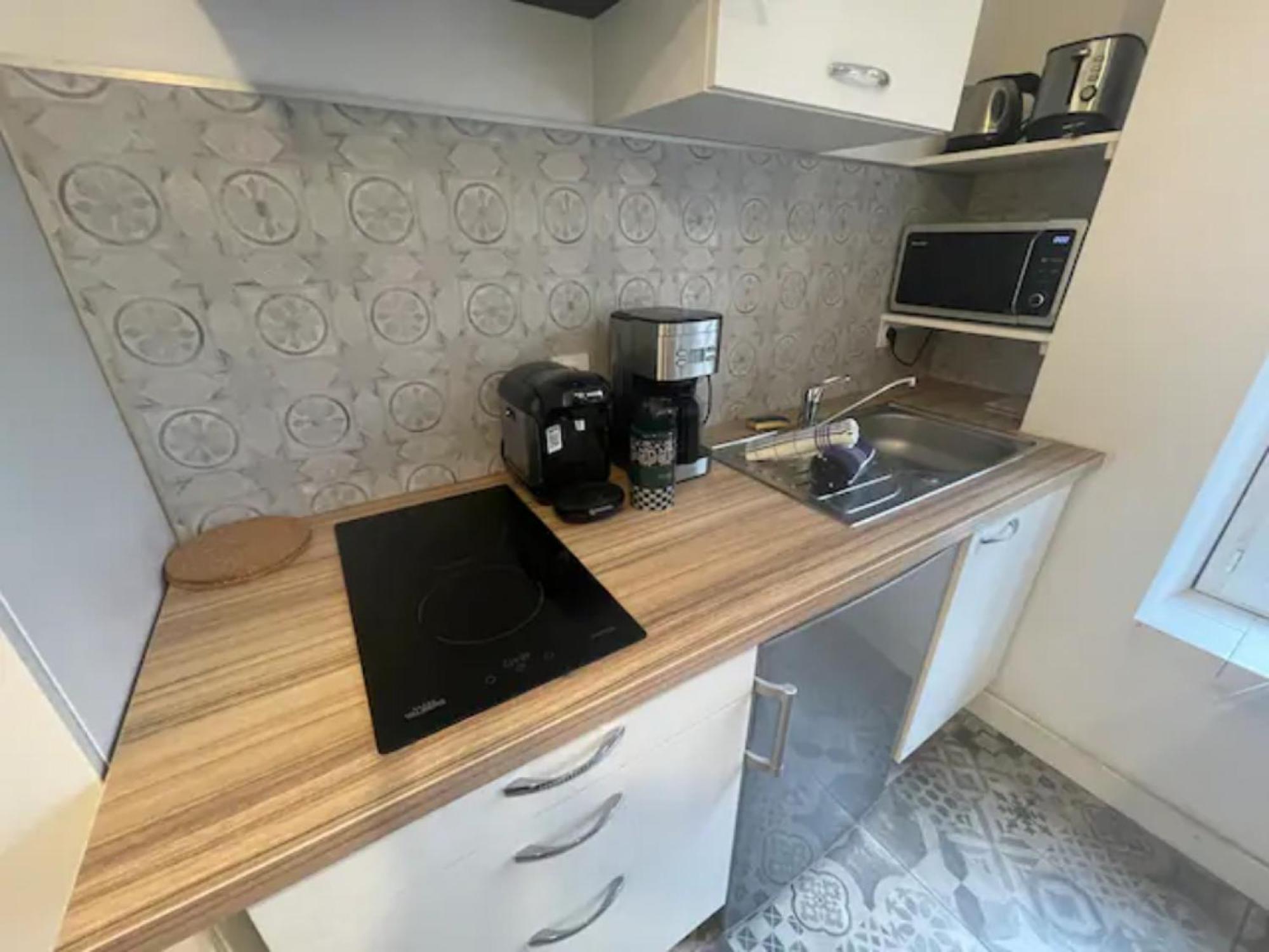 L'Escale Niortaise - Centre-Ville - 10Mn Gare - Wifi - Netflix الغرفة الصورة