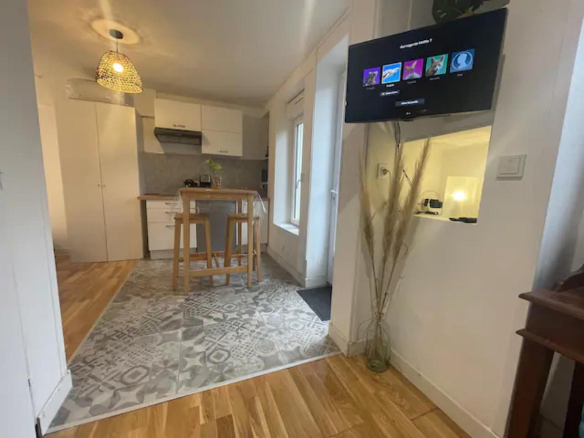 L'Escale Niortaise - Centre-Ville - 10Mn Gare - Wifi - Netflix الغرفة الصورة