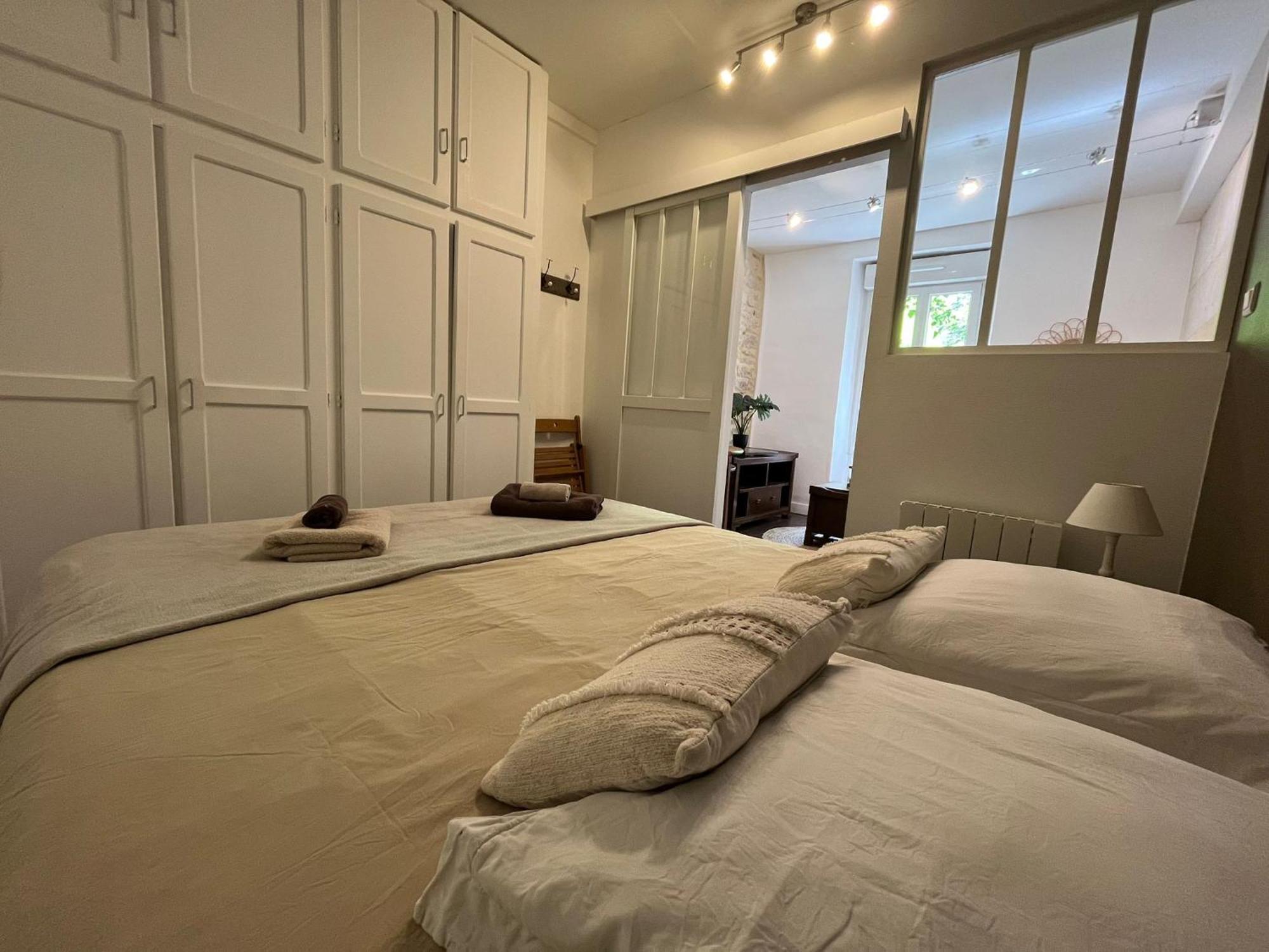 L'Escale Niortaise - Centre-Ville - 10Mn Gare - Wifi - Netflix المظهر الخارجي الصورة